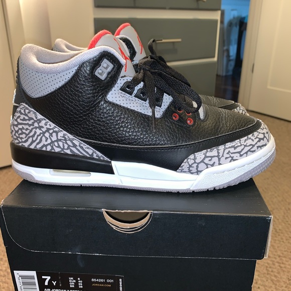 Air Jordan Retro Cement 3 - Picture 5 of 5